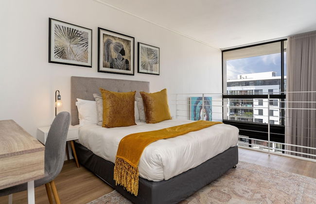 Urban Palette - Modern Artistic Green Point Apt - Foto 16