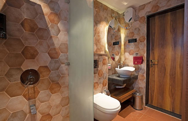 Heritage Villa by Shiloh Stays Igatpuri - Photo 2