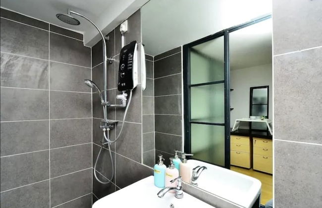 5 Pax Empire Soho by SYNC - Photo 17