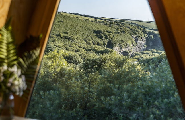 K4 Kudhva Treehouse Cabin With sea View - Photo 17