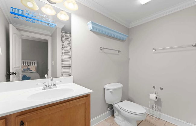 Whitetail Cove by Avantstay Lakefront w/ Pool + Private Dock Sleeps 20 - Photo 38