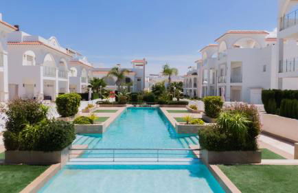 Helgafell Superior Courtyard Suite - Photo 40