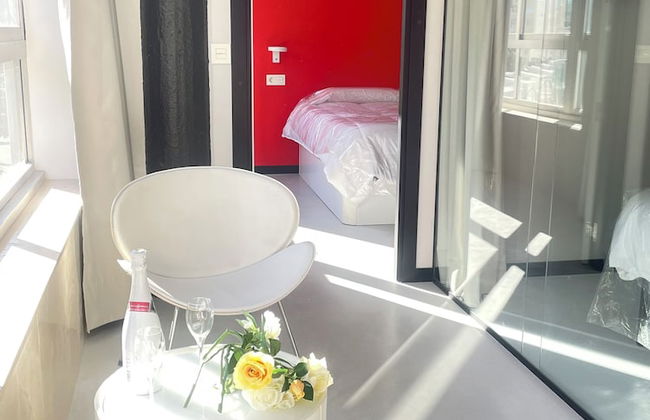 LaHola Glam Suites - Photo 48