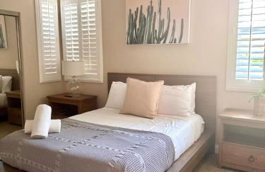 Luxe Palm Springs Villa- Sunset Oasis Private Heated Pool & Spa on Golfcourse - Foto 30