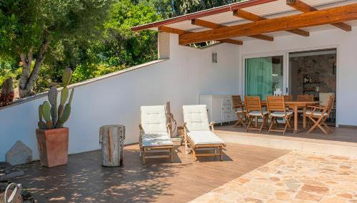 Villa Asfodelo a Valle Dell' Erica - Foto 2, Garden, sunbed, Garden view