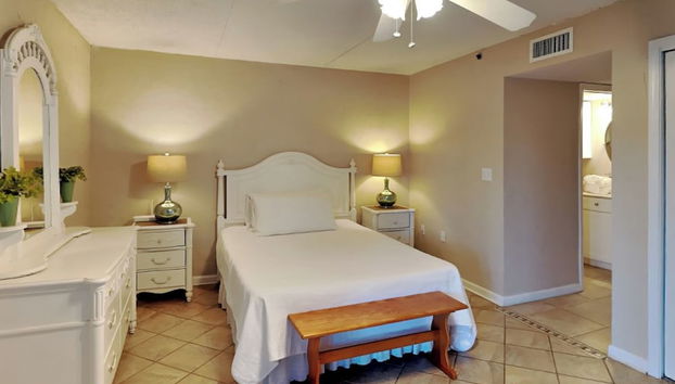 Ocean Breeze West #106 by Southern Vacation Rentals - Foto 5, Habitación