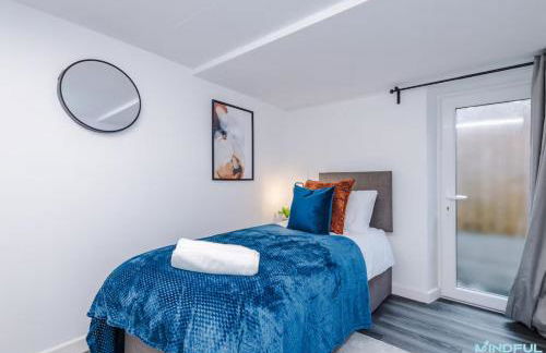 5BR House, Sleeps 10 guests - Free Parking - Business & Contractor Stays - Foto 24