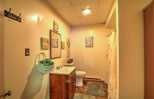 Downtown Tannersville Apt - 3 Mi to Hunter Mtn - Foto 7