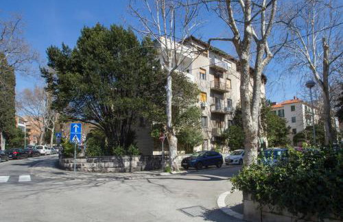 L&S Superior Apartment with Balcony near Old Town and Bačvice Beach - Photo 23