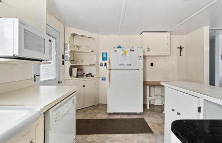 Bay Front 2Nd Floor Duplex Boasts Amazing Bay Views From Both Porch And Deck Located In Ship Bottom 14016 - Photo 5