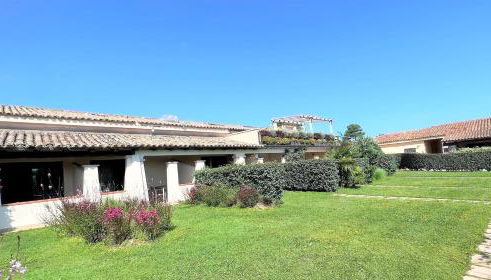 ISS Travel, San Teodoro 1 - 100 m from Cala d'Ambra Beach - Foto 2, Garden