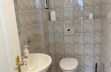 Schönes Goldstar Apartment Nr 3 in der Nähe Hannover Messe - Photo 4