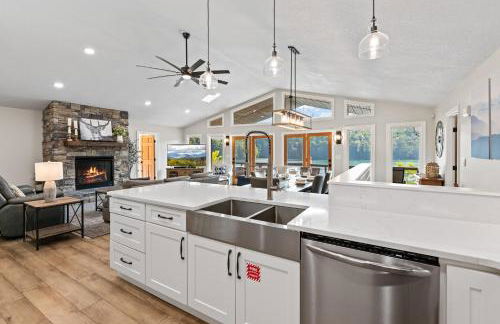 Lakefront Escape Sleep 12 Dock Hot Tub Pool Grill - Foto 11