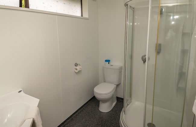 Te Anau Top 10 Holiday Park - Photo 53