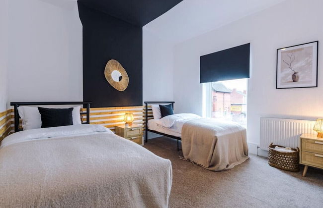 Modern & Chic Four Bedroom Home - Foto 4