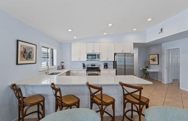 Milano Vacation Rental: Newly Renovated 3-BR Home with Private Pool, Hot Tub, and Pet-Friendly Front Yard. Minutes from Vanderbilt Beach - Foto 11