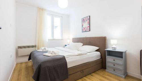 Cultural Haven Central Two Bedroom Apartment in Zadar With City Views - Foto 5