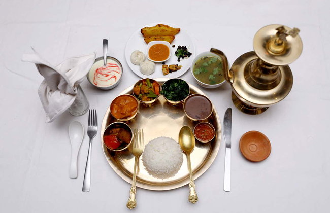 Cena nepalí con espectáculo folclórico - Foto 3