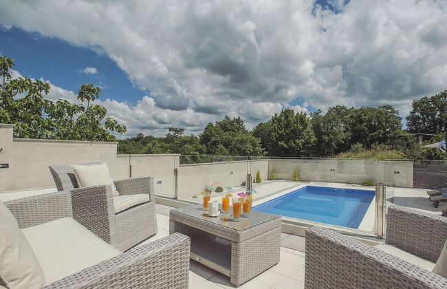 Detached House With Private Pool Near the Coast - Foto 27