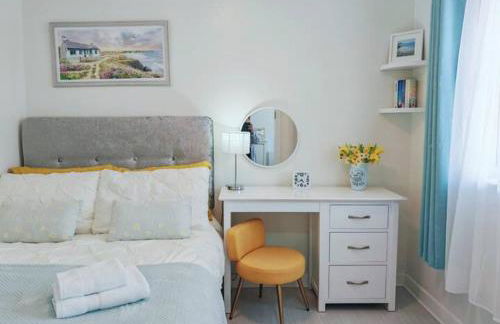 Fully accessible bungalow by the Beach - Photo 18