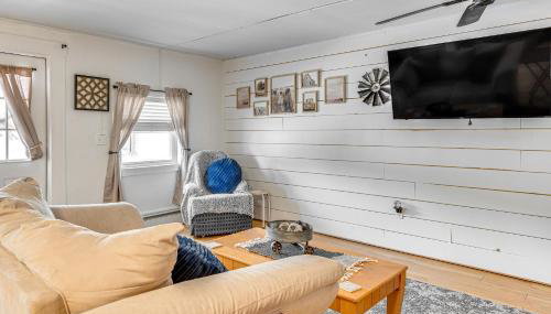 Lake and Mtn Views Vermont Couples Retreat! - Foto 5