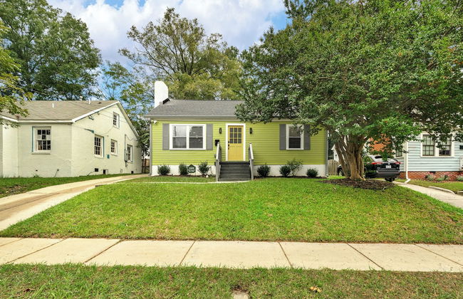 Stylish 4BR Haven Backyard and Fire Pit - Foto 31