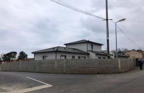 A 700m de la plage,villa FAMIGLIA avec piscine - Foto 20