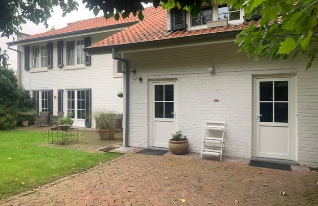Charming Home w/ Garden - Foto 37