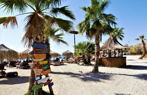 Zefyros Super Cool Apartments next to Alimos Riviera - Foto 38