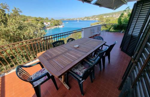 Seafront rural big house at Solta Croacia island - Photo 15