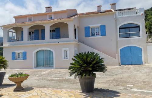 Appartement Vue Mer à Bastia, terrasse et piscine privée. - Photo 6