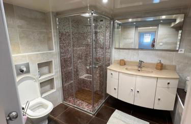 Villa sur la Côte d’Azur avec piscine - Foto 16