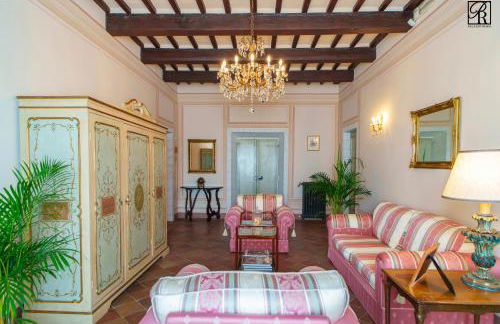 Palazzo Rossi, Historic Boutique Home in Marche - Foto 17