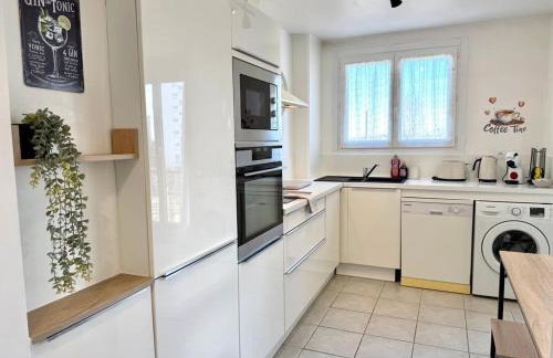 Douceurs de Jeanne - Appartement 2 chambres au pied de la gare - Foto 13