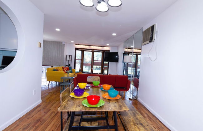 Cheerful & Beautiful 3-Bedroom Ranch - Photo 58