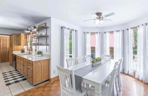 Wooded Retreat with game area and hot tub - Foto 43