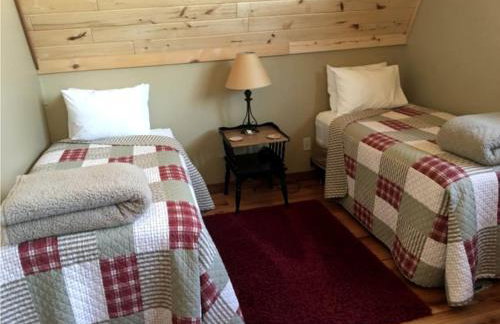 Family-Friendly Historic Barn Rental on Hobby Farm near Frederic, Wisconsin - Foto 35