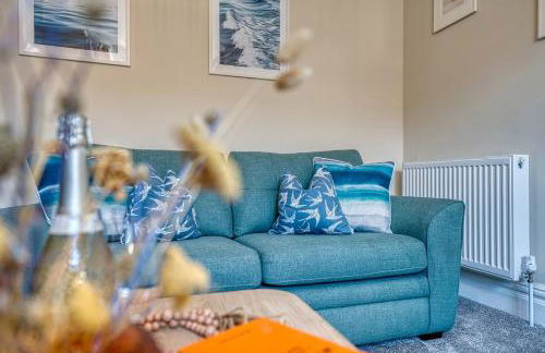2-Bedroom Modern, Stunning & Stylish Contractor House, Sleeps 4, Prime Portsmouth Location with Free Parking Permit - by Blue Puffin Stays - Foto 12