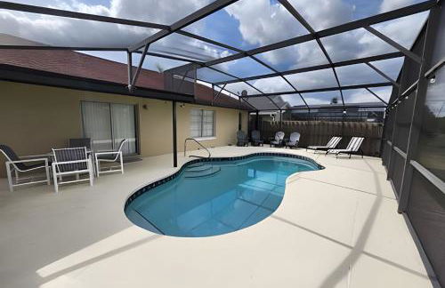 Lakeside Pool Home, Games close to Disney & Malls - Foto 24