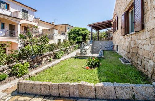 GuestHost - Seaside Apartment with Parking - Foto 32