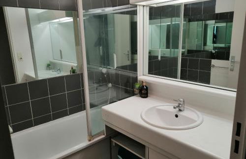 Les fontaines T4 Spacieux 3 chambres parking gratuit - Photo 34