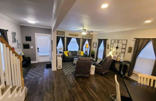 Downtown Kzoo with 3rd Floor Arcade Room - Foto 60