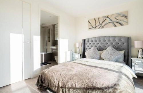 Luxury river side penthouse - Foto 18