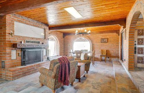 10-Acre Desert Oasis with Expansive Patio in Tucson! - Foto 9