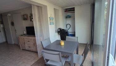 Joli T2, à 400m à pied de la mer - Piscine privée - Photo 2