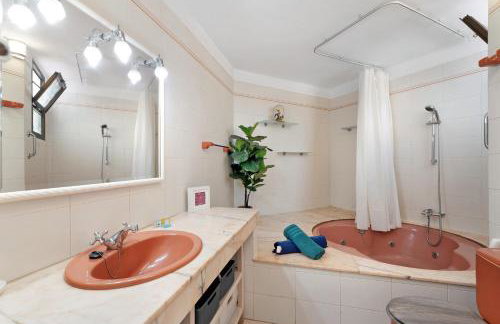 Apartment - Sleeps 4 - Jacuzzi - Terrace - Pool - Foto 22