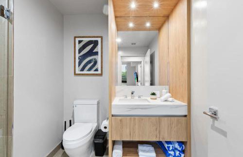 Sleek Downtown Apartment Rooftop Pool - Foto 15