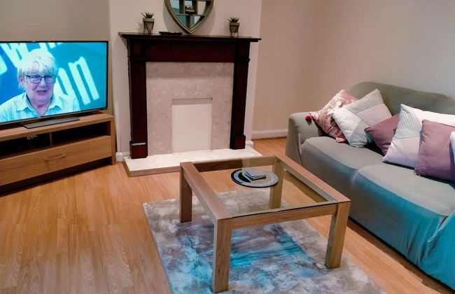 Spacious 3bed House in Walsall With Parking Onsite - Foto 19