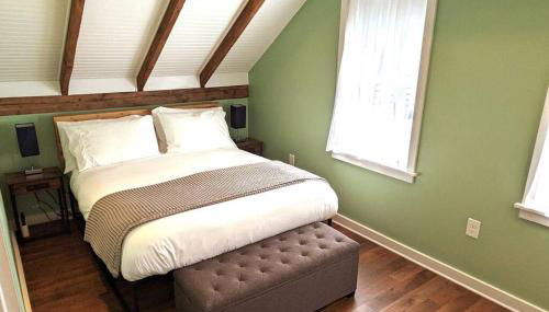 Walkable Elmwood Cottage, No Chores 2Bath 2BR 2Car - Foto 3