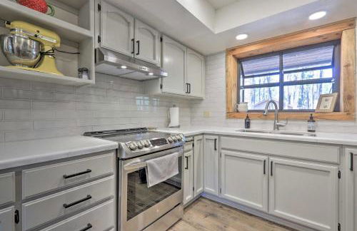 Deck, Games and Fire Pit Modern Pine Cabin! - Foto 12